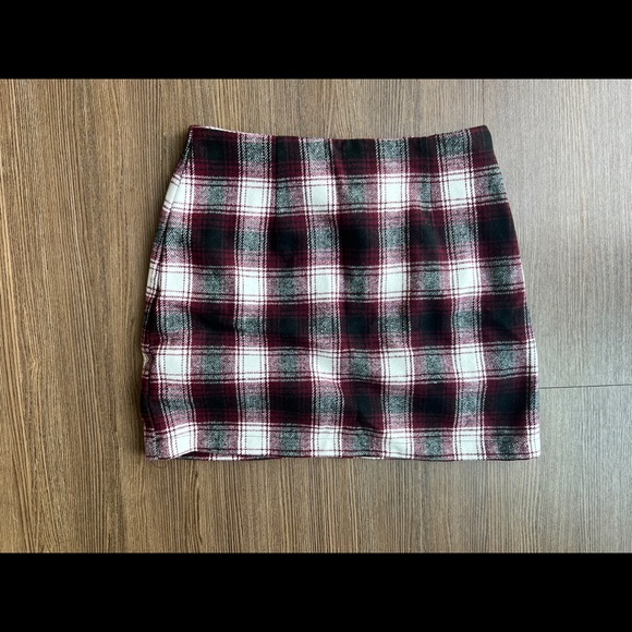 Plaid Mini Skirt - Size Small - Picture 2 of 2